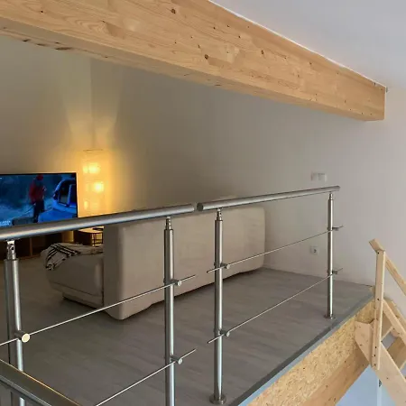 Moderne Maisonettewohnung/2 Zimmer/kueche/bad #1 Διαμέρισμα *