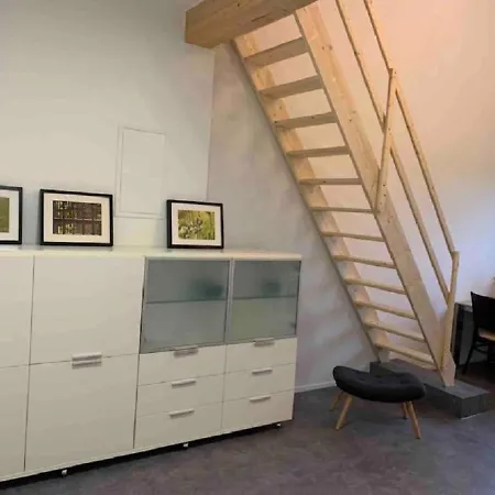 Moderne Maisonettewohnung/2 Zimmer/kueche/bad #1 *