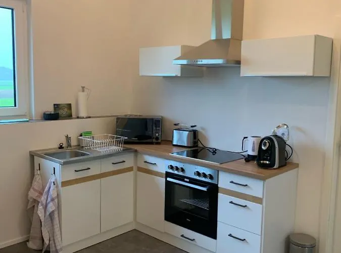 Moderne Maisonettewohnung/2 Zimmer/kueche/bad #1 *