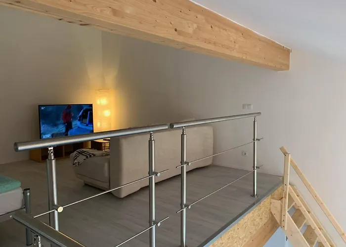 Moderne Maisonettewohnung/2 Zimmer/kueche/bad #1 アパート *